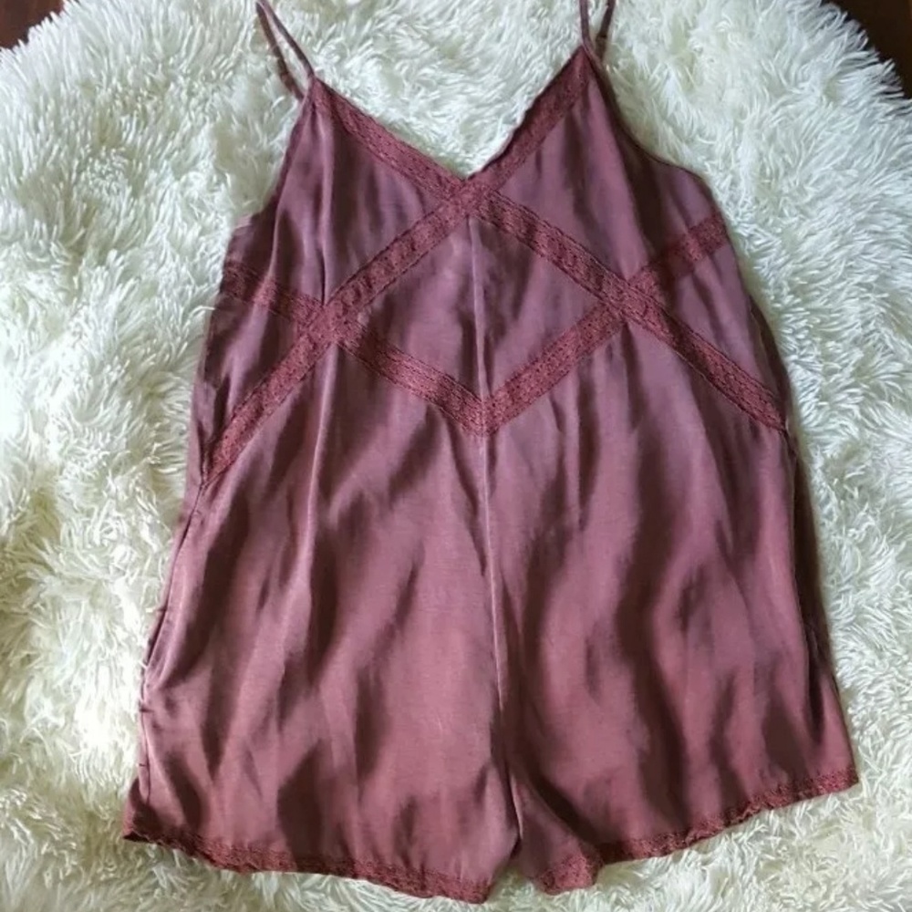 Aerie Silky Lace Mauve Lightweight Romper Size MED